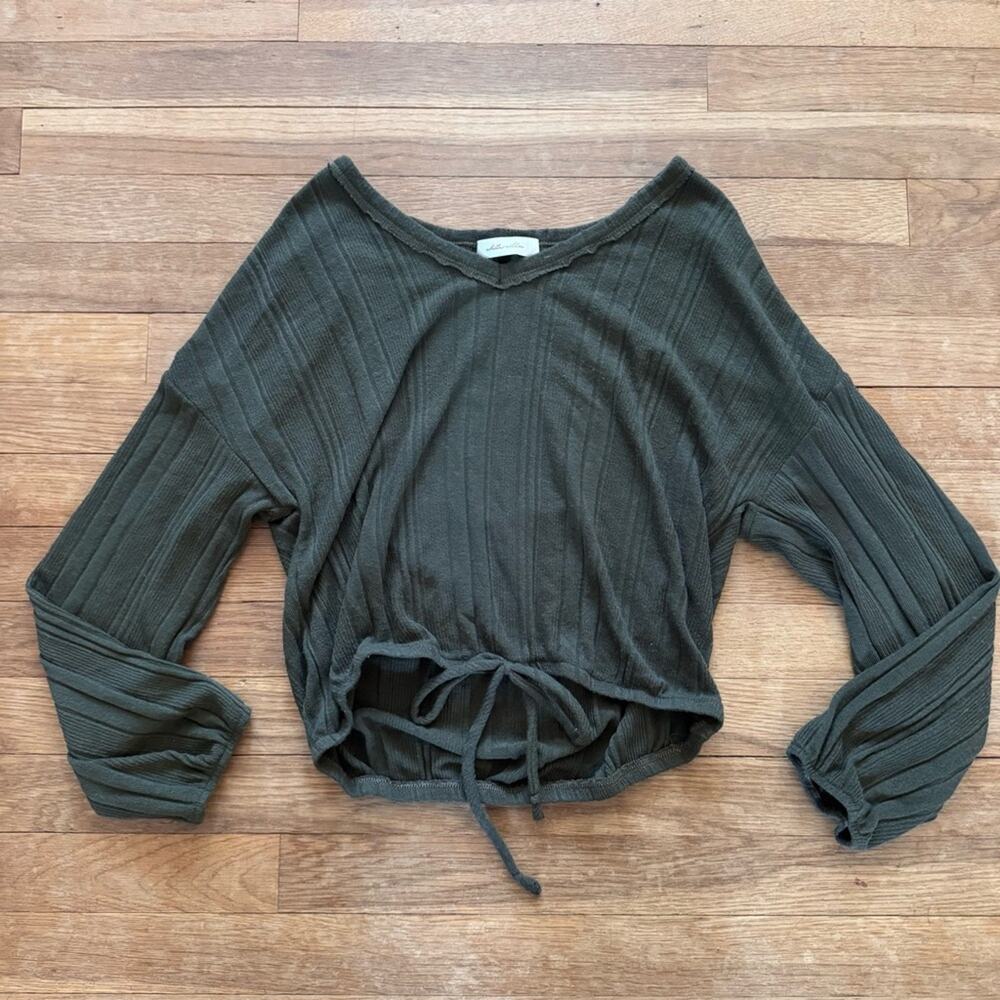 White Willow Women's Green Ribbed Tie-Front Crop Top - Size Small
 b80